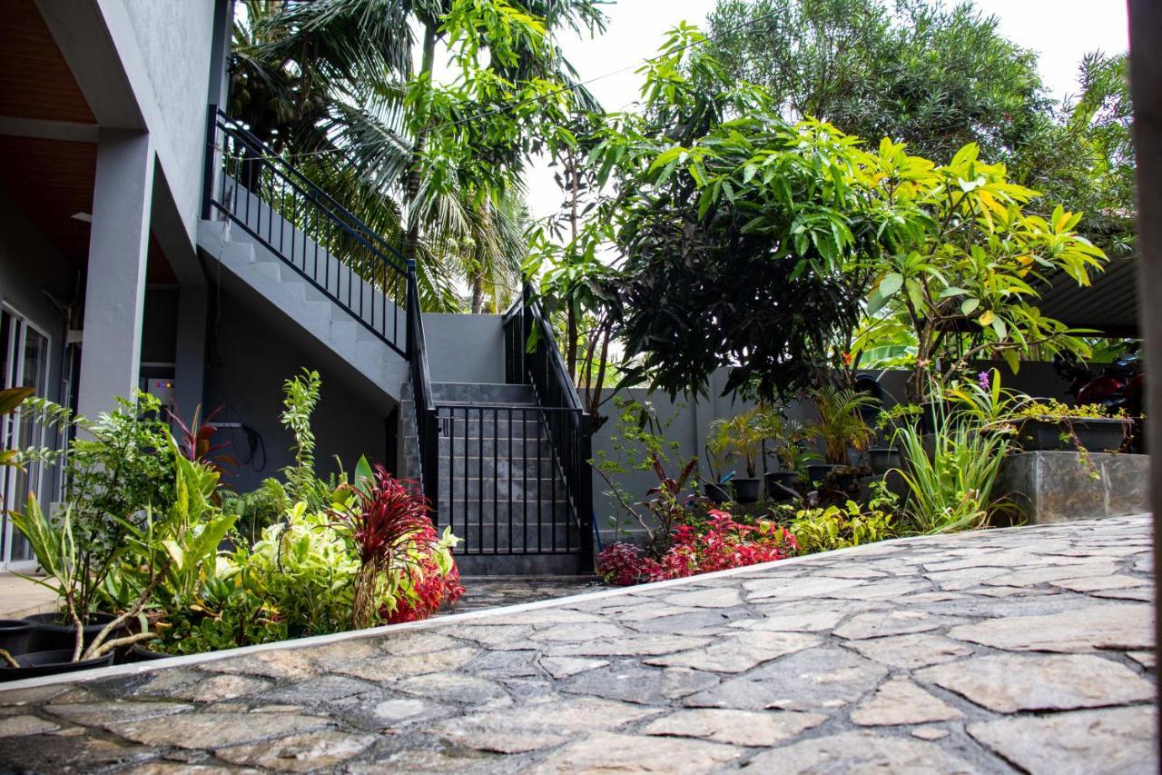 Sri Villa Rest Hikkaduwa Exterior foto